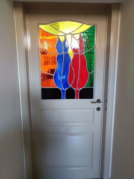 Creation of glass window for inner door with cat love theme